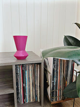 Load image into Gallery viewer, Small funky vase
