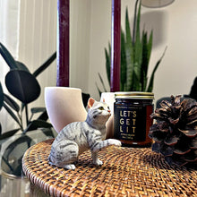 Load image into Gallery viewer, Small porcelain cat
