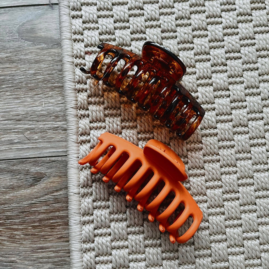 MEDIUM claw clip duo