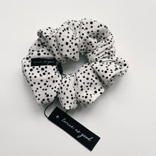 Load image into Gallery viewer, Cookies &amp; Cream scrunchie - classic
