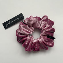 Load image into Gallery viewer, Strawberry velvet scrunchie - Classic
