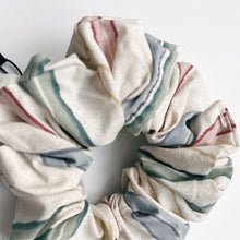 Load image into Gallery viewer, Dazed scrunchie - oversized
