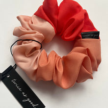 Load image into Gallery viewer, Peachy colour block scrunchie - classic
