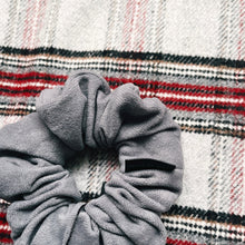 Load image into Gallery viewer, Pillow talk scrunchie - classic
