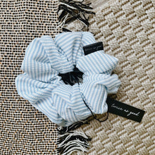 Load image into Gallery viewer, Textured stripes scrunchie - oversized
