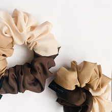 Load image into Gallery viewer, Brown colour block scrunchie - classic
