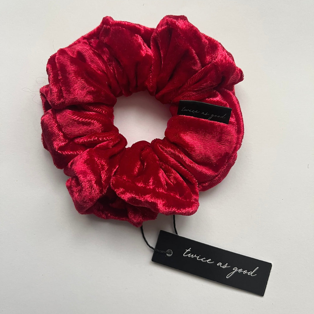 Red velvet scrunchie - classic